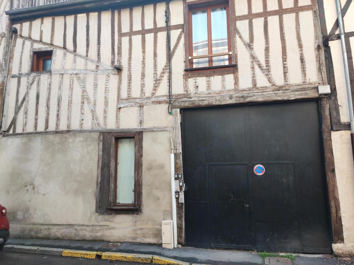 Cine Loft 55 M2 Centre Ville Chalons en Champagne Bagian luar foto